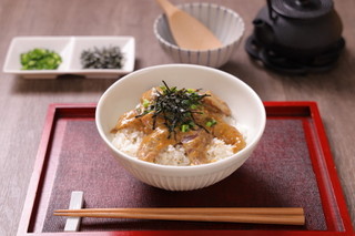 かつおの濃厚 ごまだれ丼 茶漬け レシピ 作り方 By Dグルメ クックパッド 簡単おいしいみんなのレシピが361万品